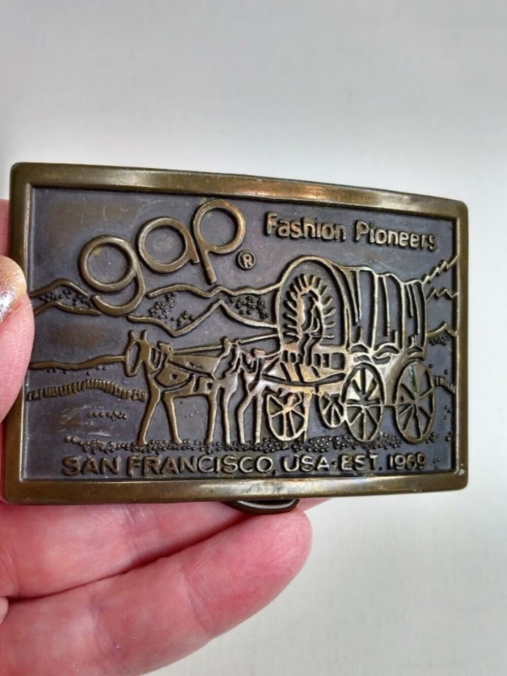 Vintage Gap Belt Buckle Fashion Pioneer Embossed Horse and Carriage Western Boho